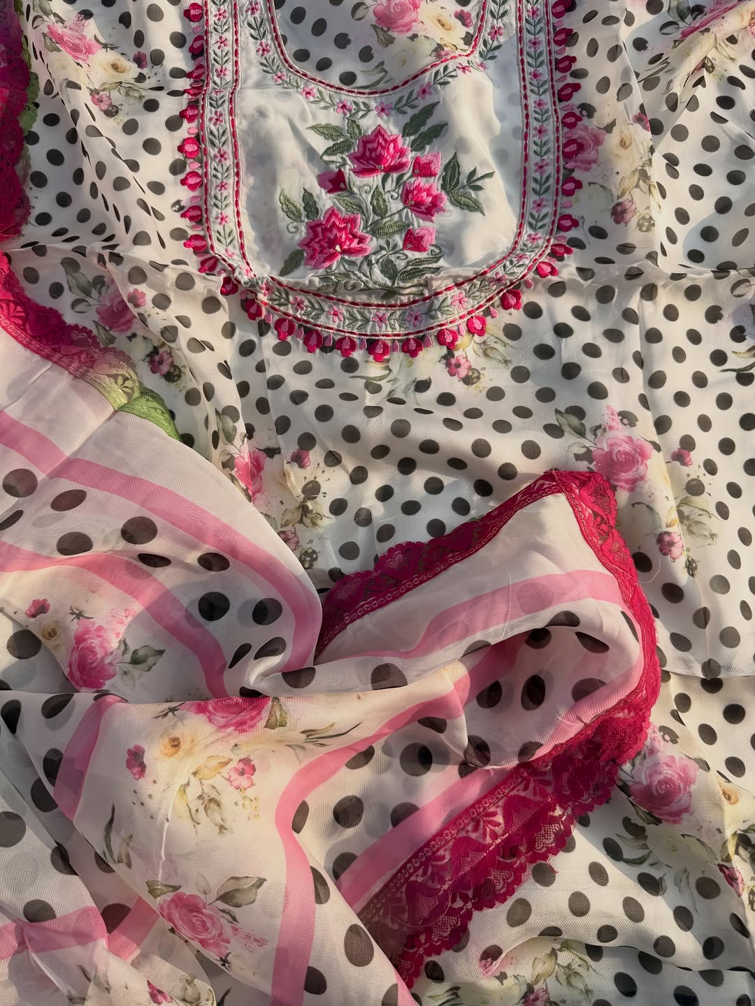 Premium Twill organza~polka dots