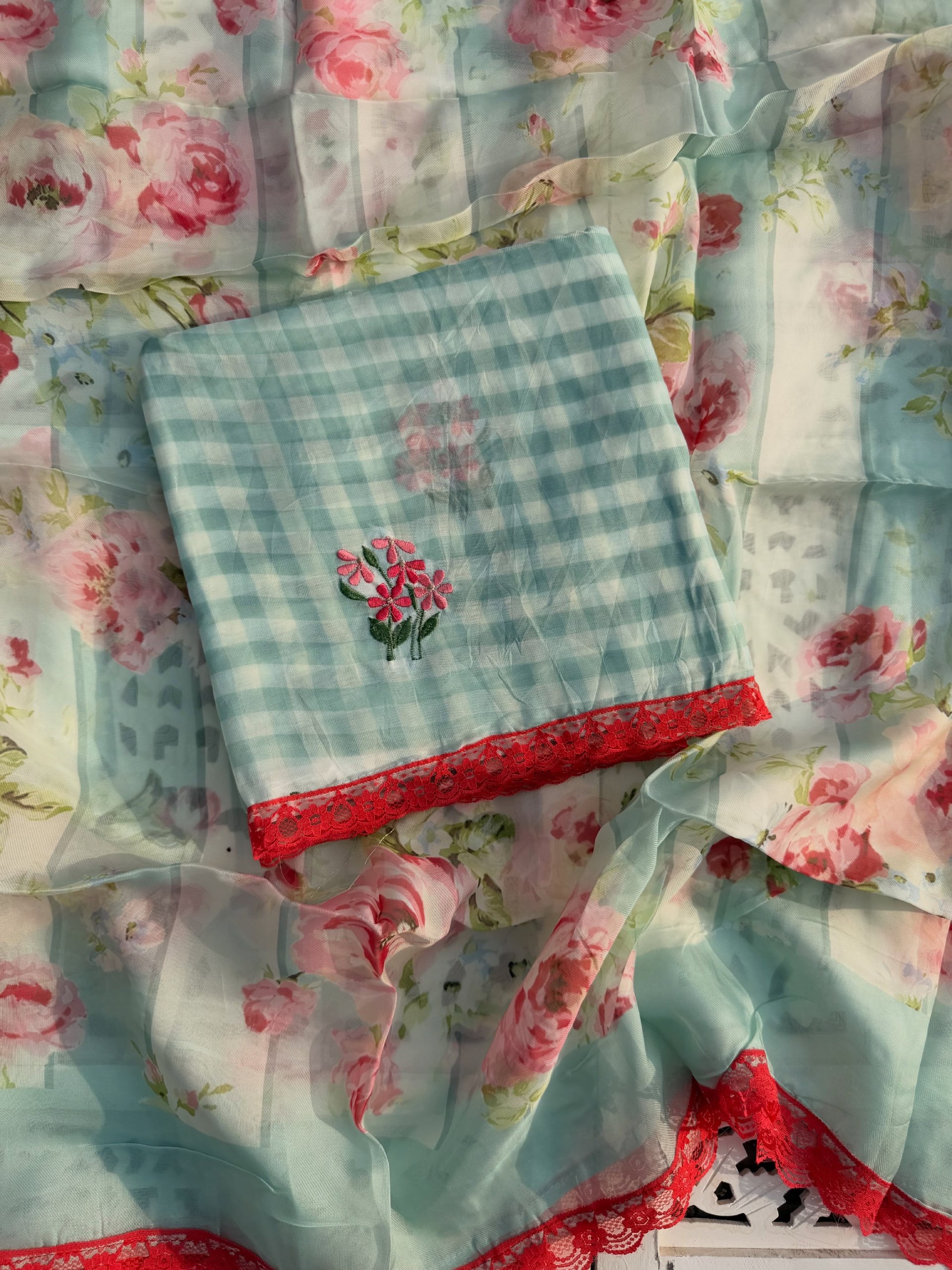 Gingham checks