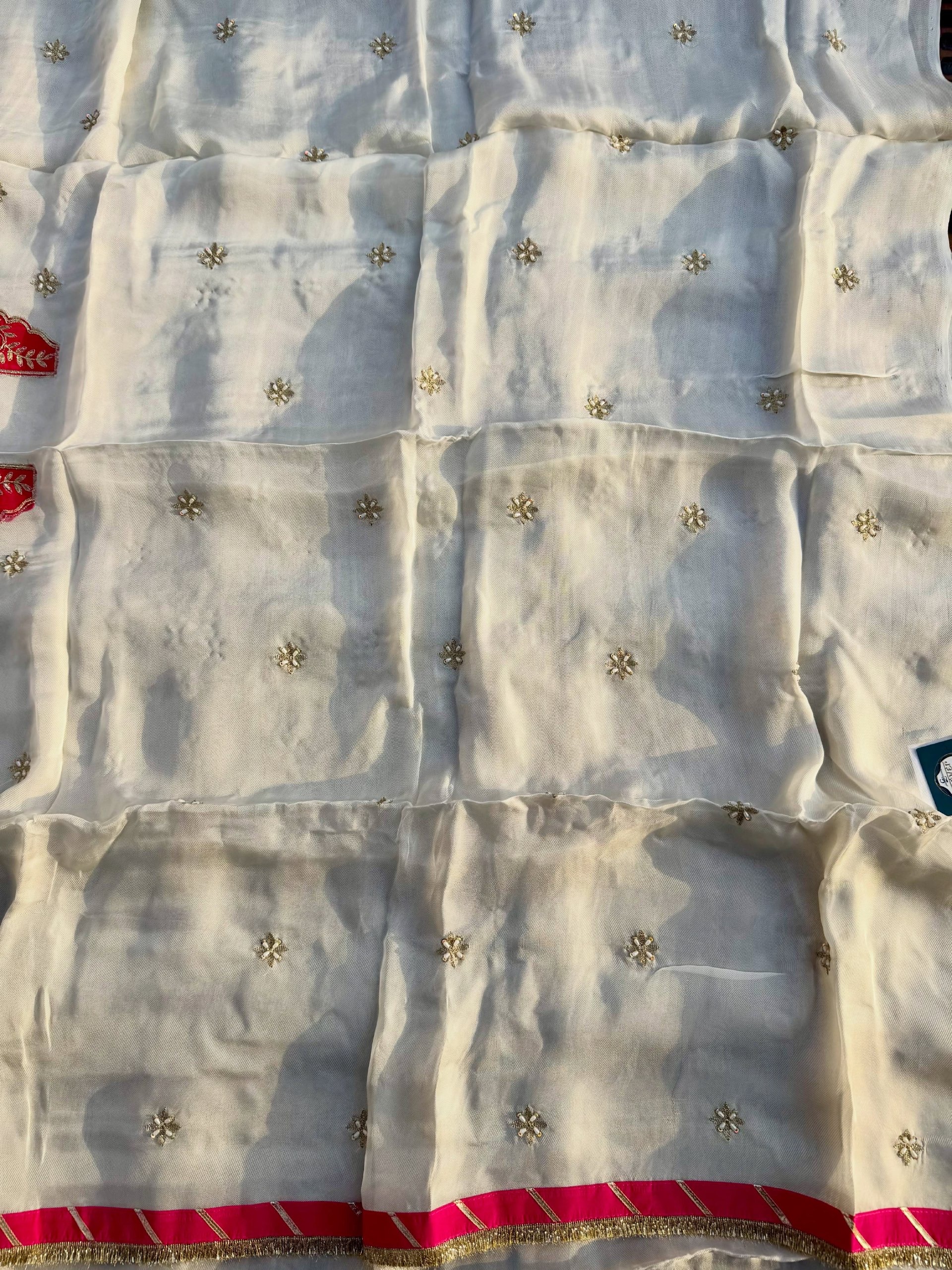 White -Rani contrast