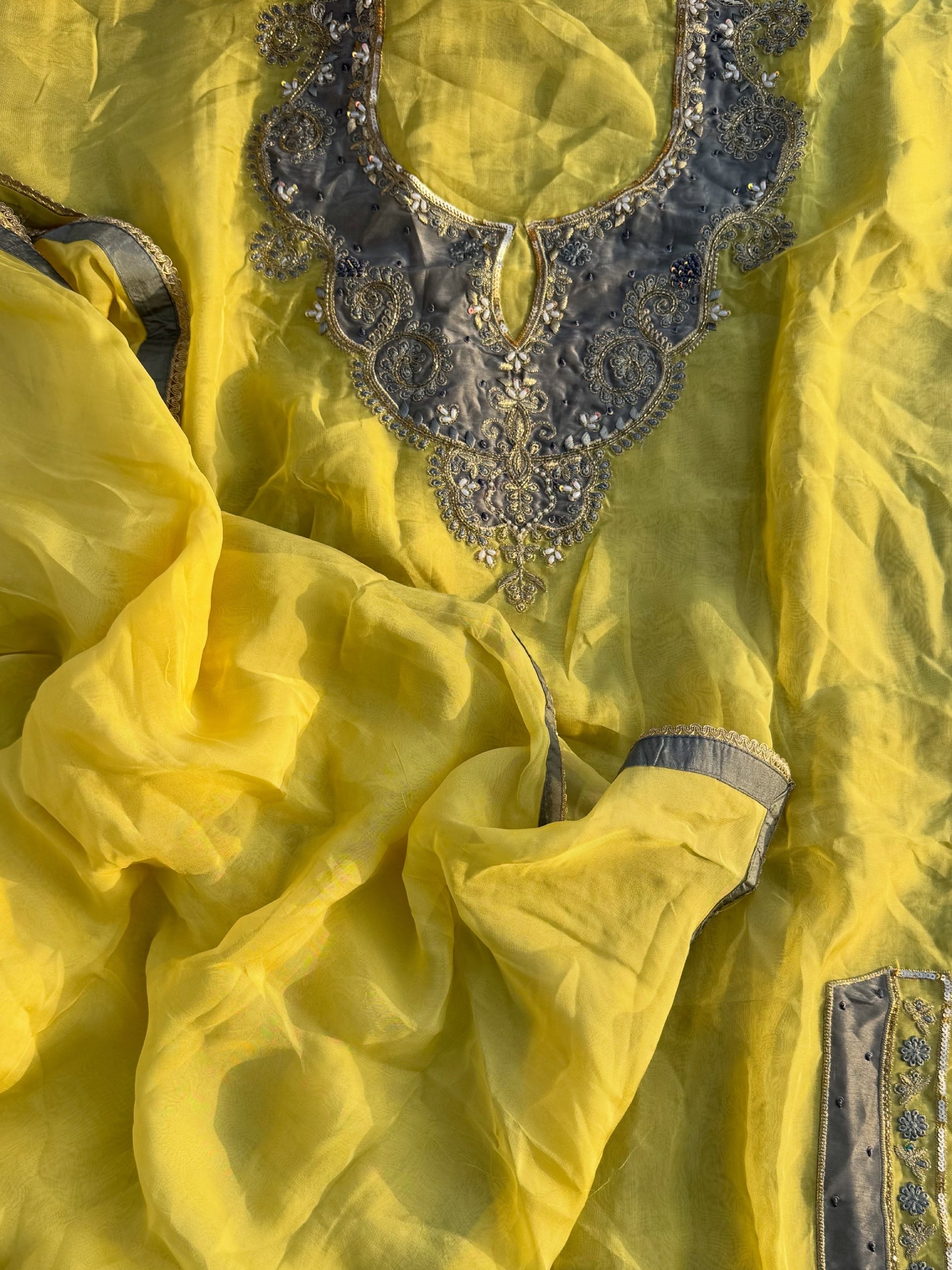Neon-Patch suit set