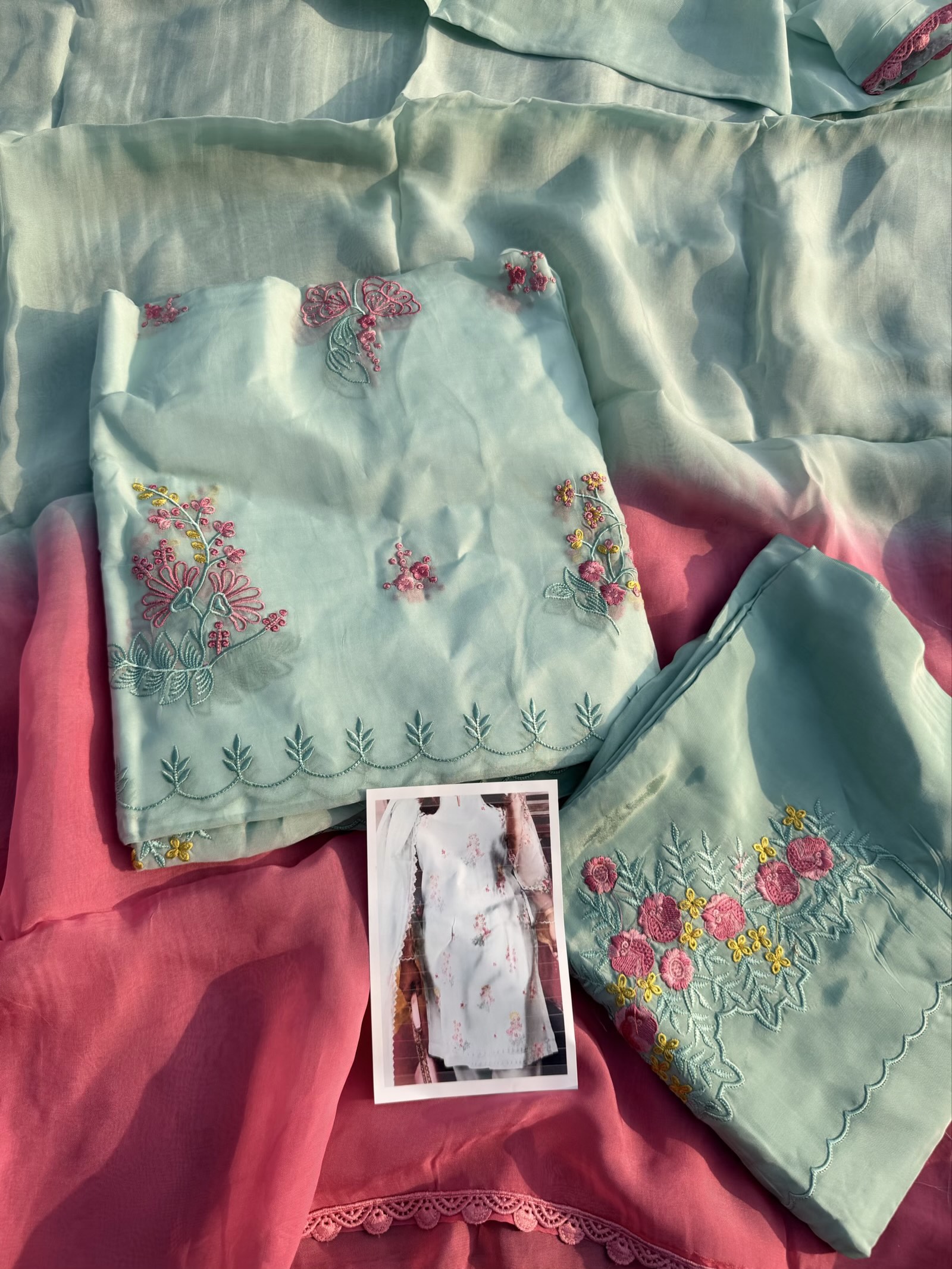Front-back Sky embroidery suit