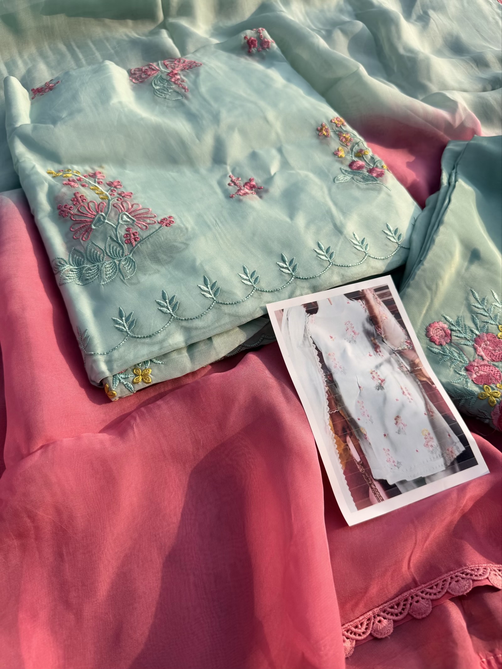 Front-back Sky embroidery suit