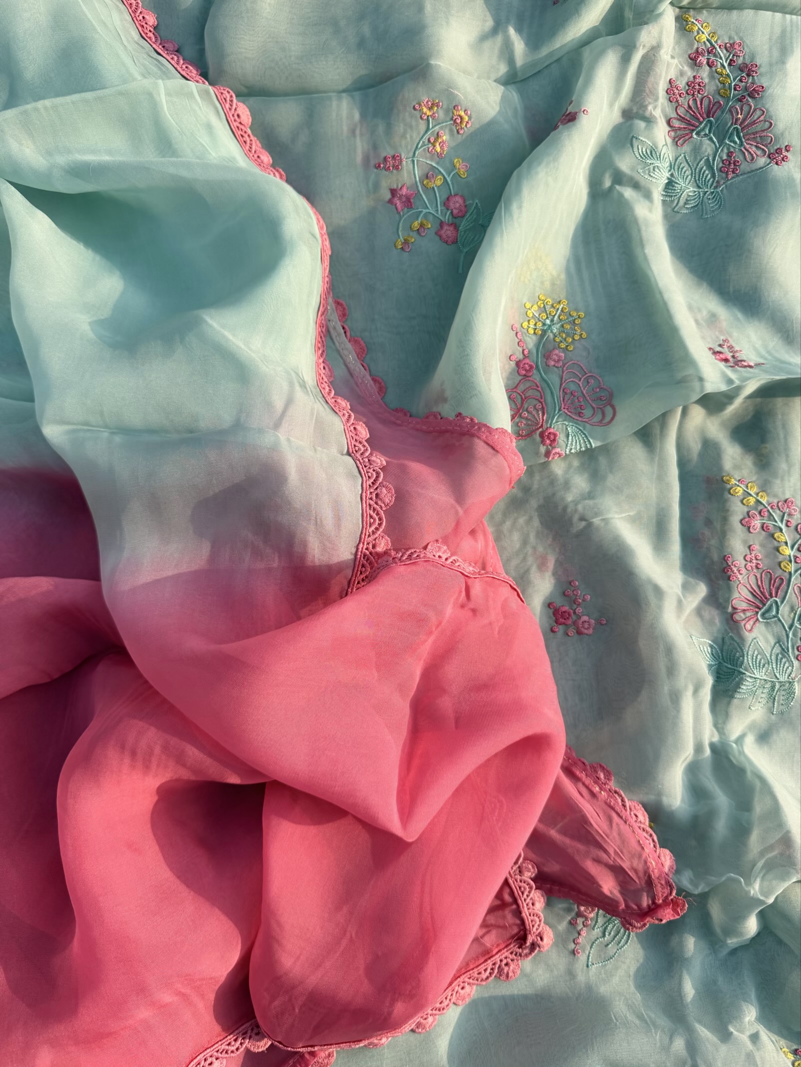 Front-back Sky embroidery suit