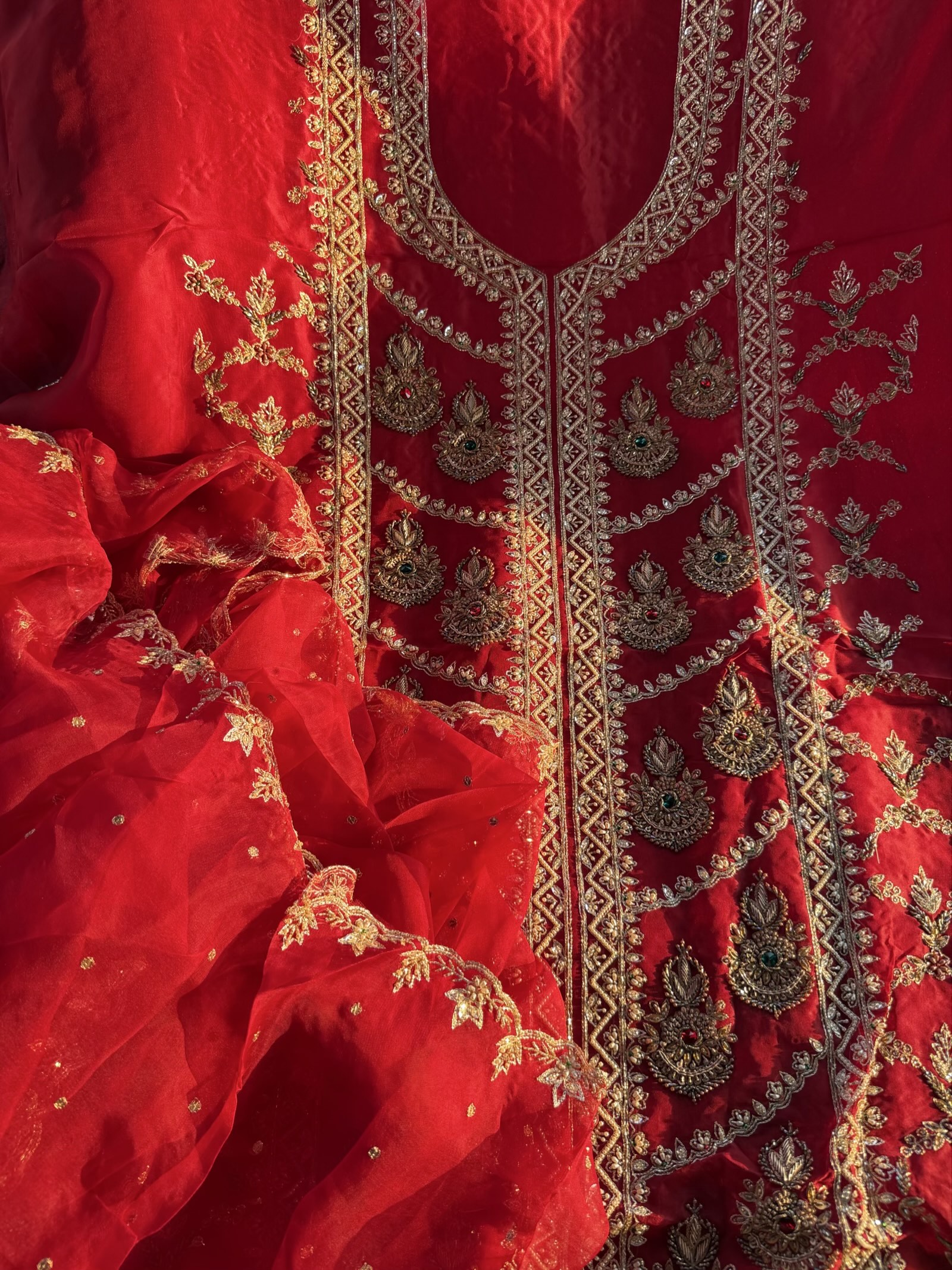 Red-Rani Stones Premium